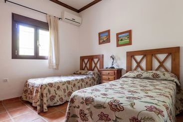 Andalusian Villa With Private Pool And Tennis Court Located 30 Km From Cordoba