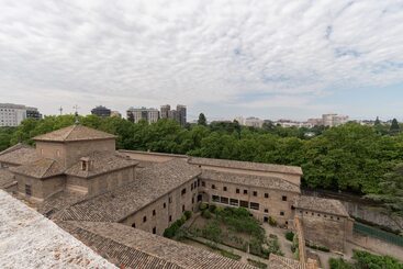 هتل Alda Centro Pamplona