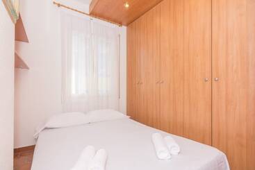 هتل Homeholidaysrentals Apartamento Amaral   Costa Barcelona