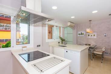 هتل Homeholidaysrentals Apartamento Amaral   Costa Barcelona