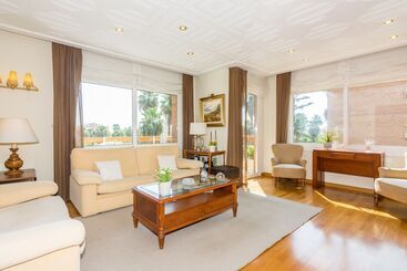 هتل Homeholidaysrentals Apartamento Amaral   Costa Barcelona