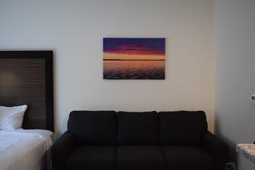 فندق Menominee River Extended Stay