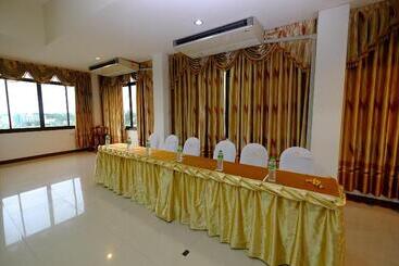هتل Pc Palace