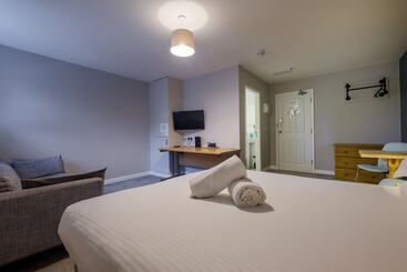 هتل Station Lodge Free Off Site Health Club Access With Pool, Sauna, Steam Room & Gym