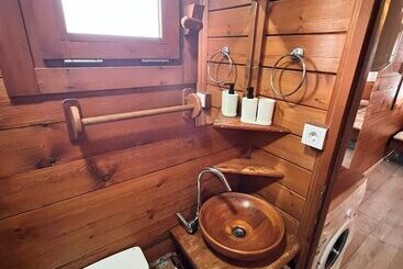 هتل Woodentowns