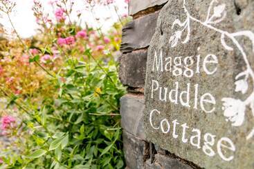 Maggie Puddle Cottage