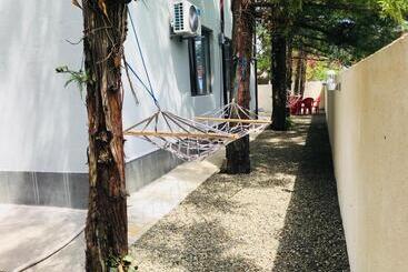 پانسیون Apollo Plus Cottages