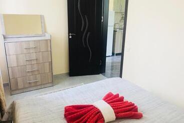 پانسیون Apollo Plus Cottages