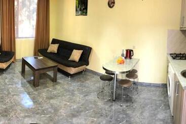 پانسیون Apollo Plus Cottages