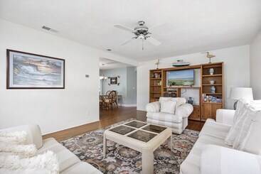 Plaza Cottage