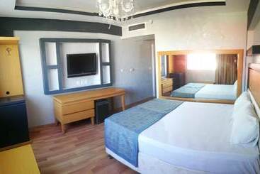Unaten Otel - Gaziemir