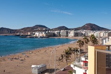 Apartamentos Colón Playa