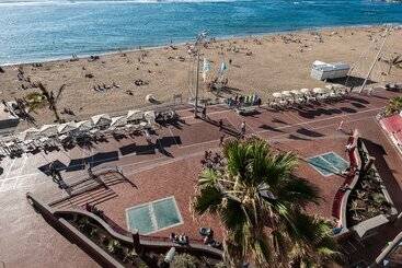 Apartamentos Colón Playa