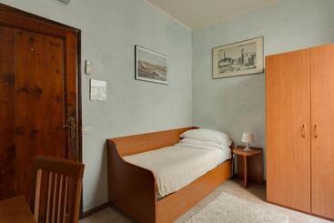 تختخواب و صبحانه Casa Billi