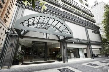 Cape House Langsuan