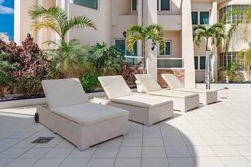Flamingo Suites Boutique