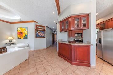 Grand Colony Island Villas