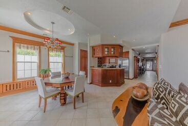 Grand Colony Island Villas