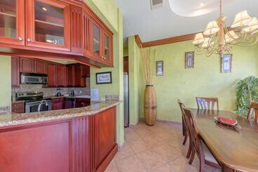 Grand Colony Island Villas