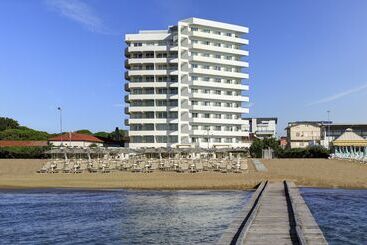 酒店 Adriatic Palace