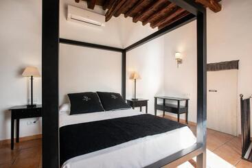 هتل Agroturismo Can Guillem