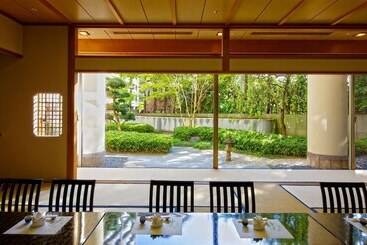 هتل Ana Crowne Plaza Niigata, An Ihg