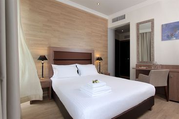هتل Athens Lotus