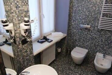 هتل Bes & Spa