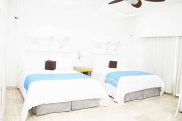 هتل Best Western Plus Luna Del Mar