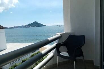 هتل Best Western Plus Luna Del Mar