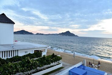 هتل Best Western Plus Luna Del Mar