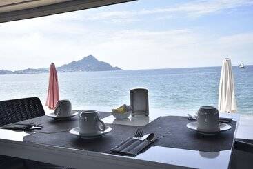 هتل Best Western Plus Luna Del Mar