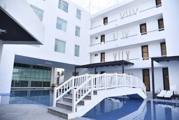 هتل Best Western Plus Luna Del Mar