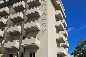 هتل Embassy