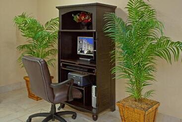 هتل Extended Stay America Suites  Houston  Katy  I10