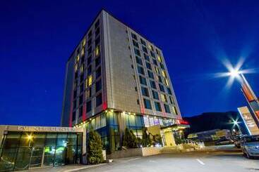 هتل Hp Tower One Brasov