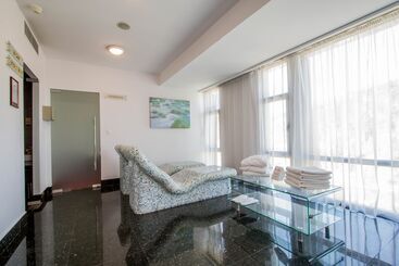 هتل Hp Tower One Brasov