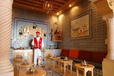 Iris Hotel & Thalasso