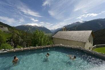 هتل La Genzianella Bormio