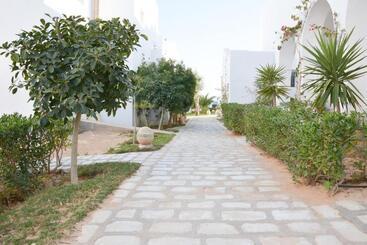 هتل Les Jardins De Toumana