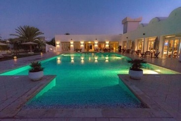 هتل Les Jardins De Toumana