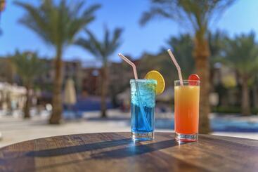 Marina Plaza Hotel Tala Bay