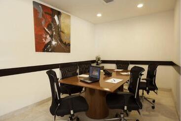 هتل One Aguascalientes San Marcos