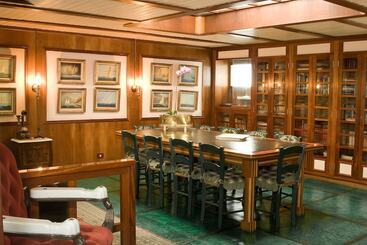 هتل Plaza Inn Pousada Do Capitao