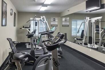 هتل Quality Inn & Suites West Chase