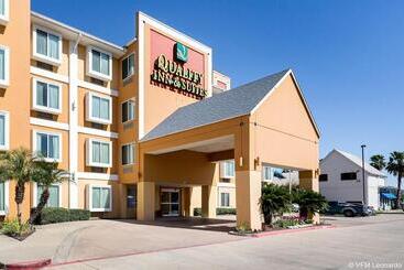 هتل Quality Inn & Suites West Chase