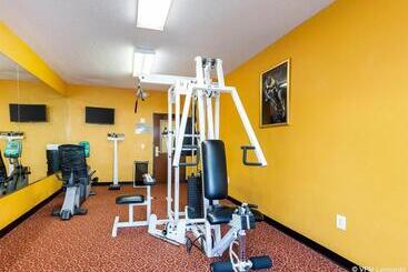 هتل Quality Inn & Suites West Chase