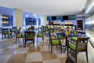 هتل Ramada Plaza By Wyndham Veracruz Boca Del Rio