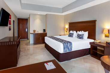 هتل Ramada Plaza By Wyndham Veracruz Boca Del Rio