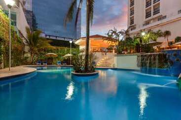 هتل Ramada Plaza By Wyndham Veracruz Boca Del Rio